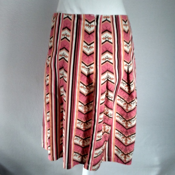 Ann Taylor Loft Skirt Chevron and Stripes Size 4 - Picture 4 of 7